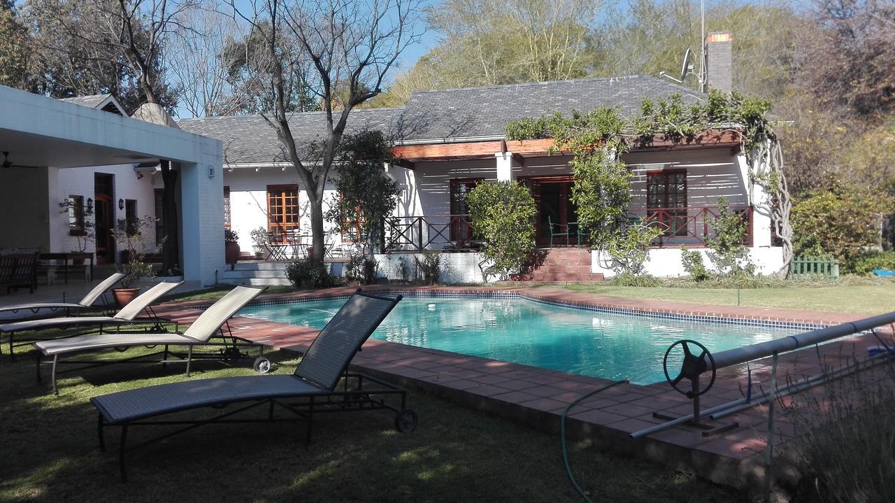 Waterfall Cottages Johannesburg Exterior photo